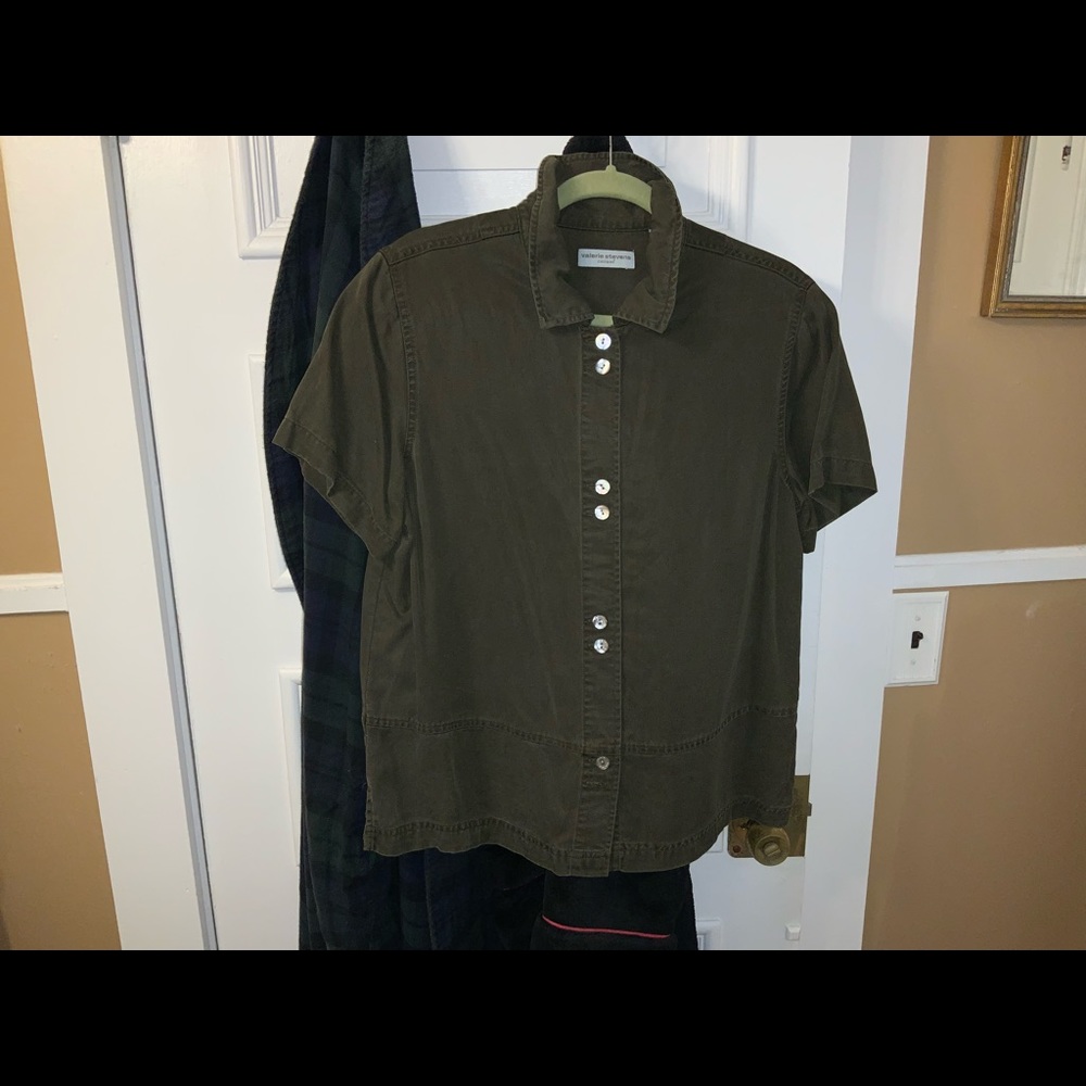 VALERIE STEVENS woman’s top.  Size L.